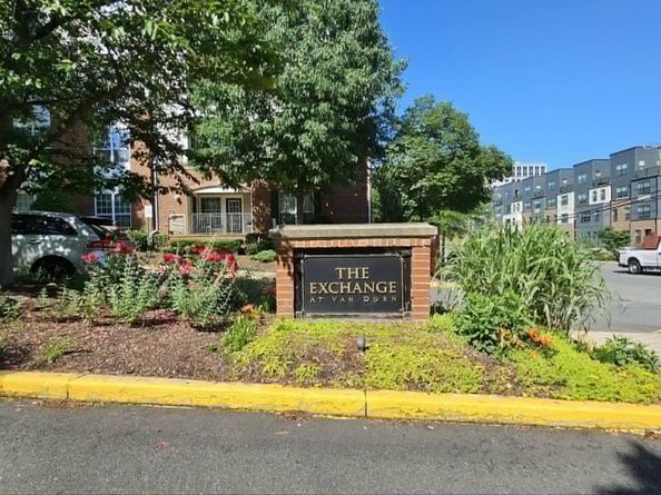 4862 Eisenhower Avenue 158, Alexandria VA 22304