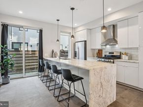 804 Fernon Street, Philadelphia PA 19148