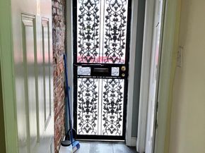 2516 S 6TH Street, Philadelphia PA 19148