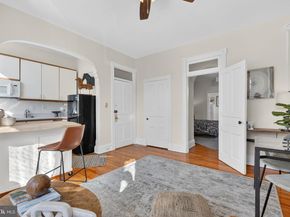 15 3rd Street NE 4, Washington DC 20002