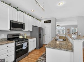 904 Harrison Circle, Alexandria VA 22304