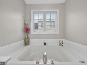 904 Harrison Circle, Alexandria VA 22304