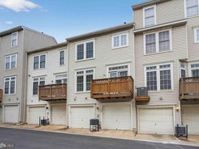 904 Harrison Circle, Alexandria VA 22304