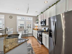 904 Harrison Circle, Alexandria VA 22304