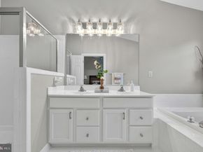 904 Harrison Circle, Alexandria VA 22304