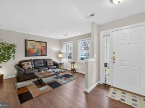 904 Harrison Circle, Alexandria VA 22304