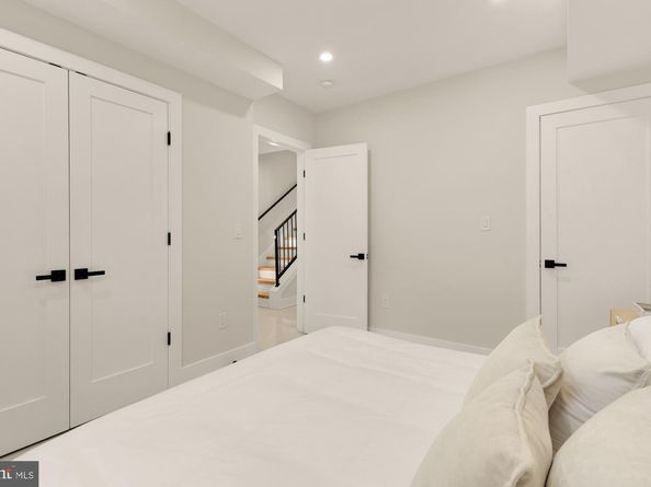 1600 37TH Street NW, Washington DC 20007