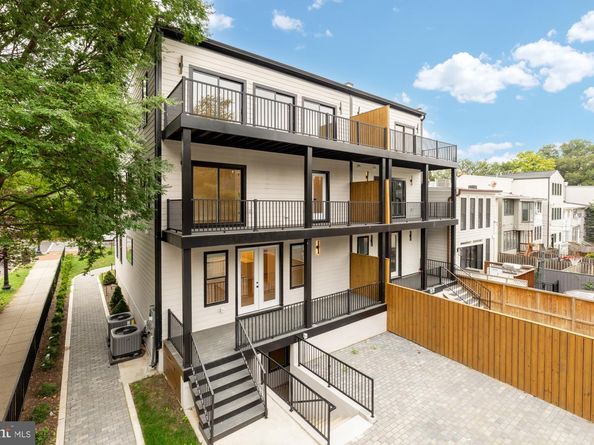 1600 37TH Street NW, Washington DC 20007