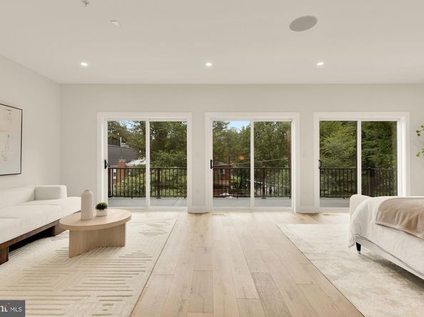 1600 37TH Street NW, Washington DC 20007