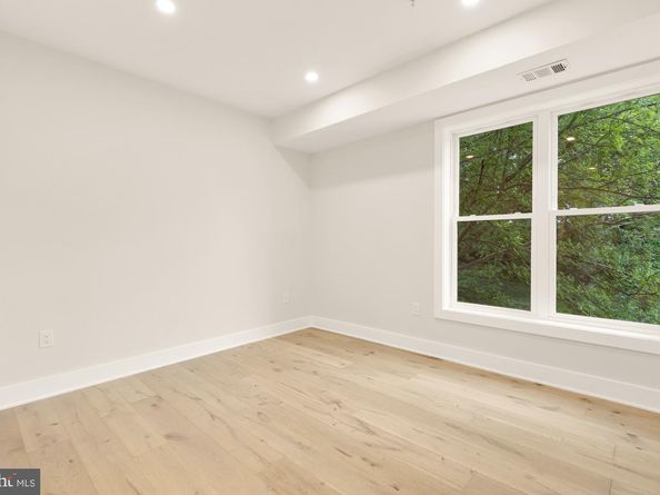 1600 37TH Street NW, Washington DC 20007