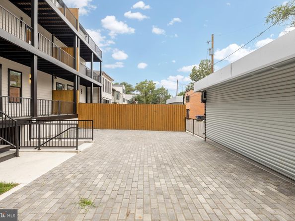 1600 37TH Street NW, Washington DC 20007
