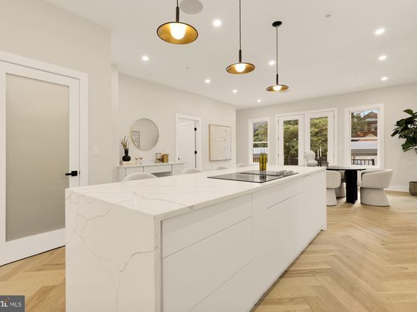 1600 37TH Street NW, Washington DC 20007