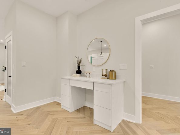1600 37TH Street NW, Washington DC 20007