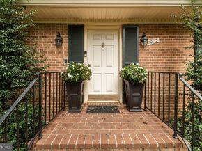 1005 Kerge Court SE, Vienna VA 22180