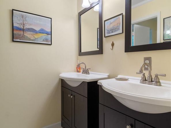 1005 Kerge Court SE, Vienna VA 22180