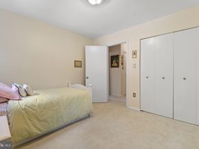 1005 Kerge Court SE, Vienna VA 22180
