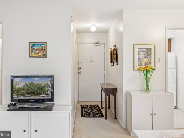 1200 N Nash Street 565, Arlington VA 22209
