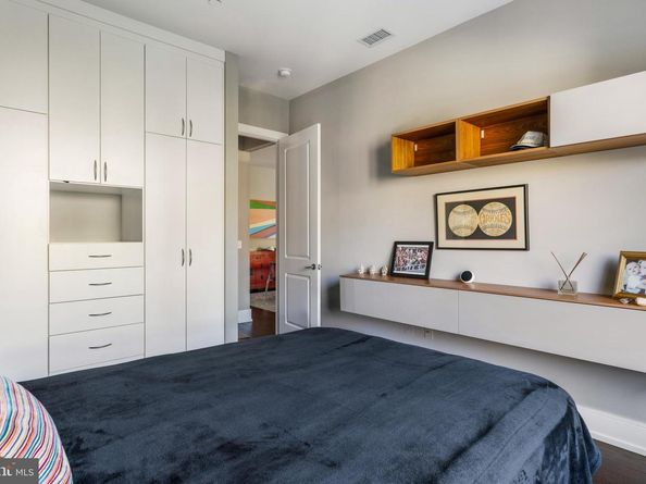 410 S Front Street S 210, Philadelphia PA 19147