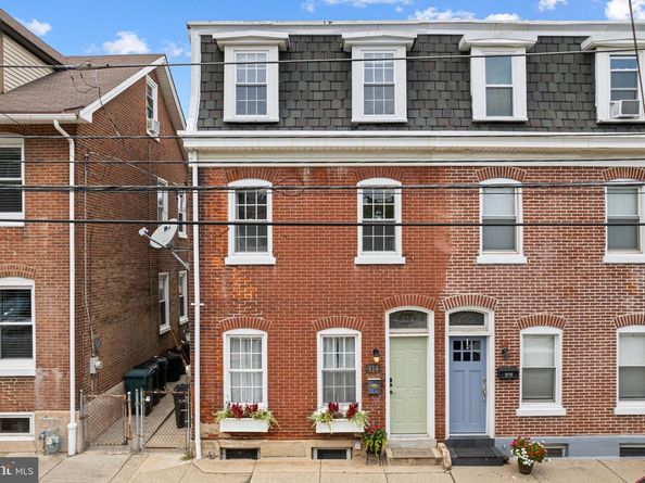 814 E Elm Street, Conshohocken PA 19428
