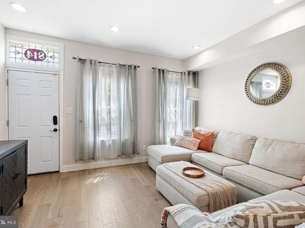 814 E Elm Street, Conshohocken PA 19428