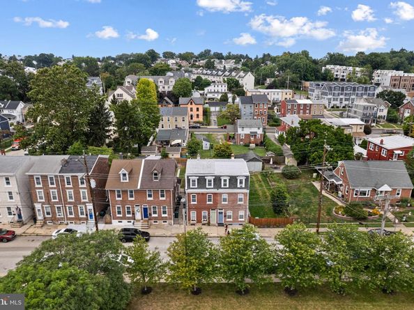 814 E Elm Street, Conshohocken PA 19428
