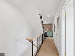 919 S 11TH Street 2, Philadelphia PA 19147