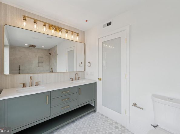 919 S 11TH Street 2, Philadelphia PA 19147