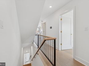 919 S 11TH Street 2, Philadelphia PA 19147