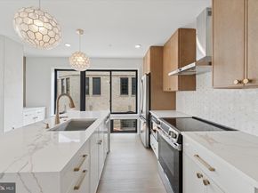 919 S 11TH Street 2, Philadelphia PA 19147