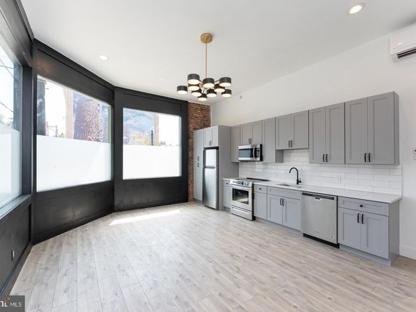 1454 N Lawrence Street, Philadelphia PA 19122