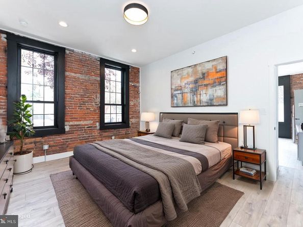 1454 N Lawrence Street, Philadelphia PA 19122