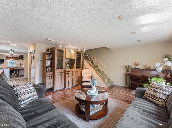 2648 Maxwell Street, Philadelphia PA 19152