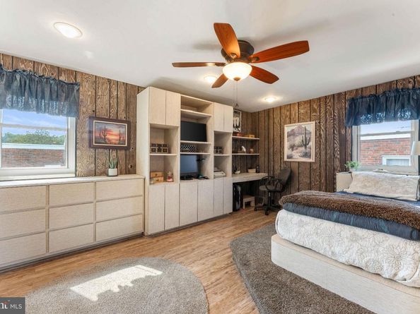 2648 Maxwell Street, Philadelphia PA 19152