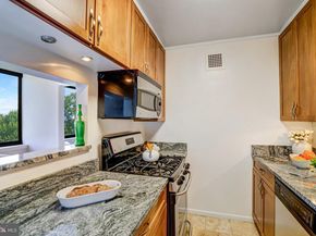 4390 Lorcom Lane 301, Arlington VA 22207