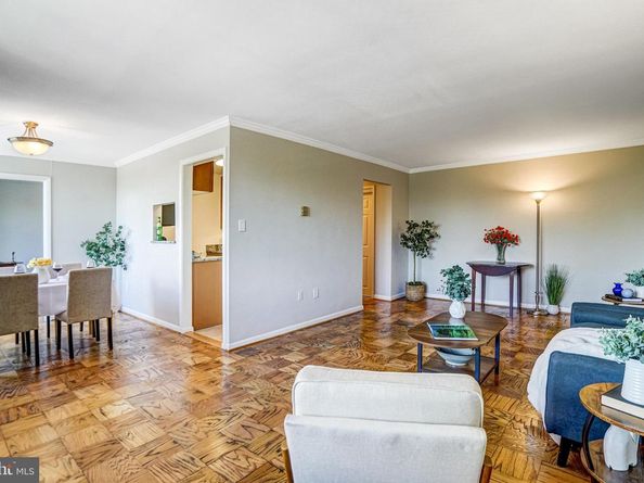 4390 Lorcom Lane 301, Arlington VA 22207
