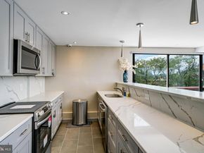 4390 Lorcom Lane 301, Arlington VA 22207