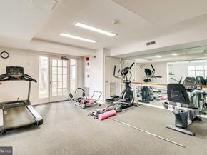 4390 Lorcom Lane 301, Arlington VA 22207