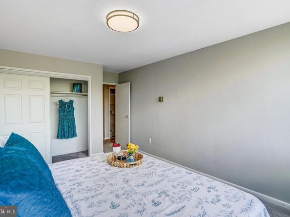 4390 Lorcom Lane 301, Arlington VA 22207