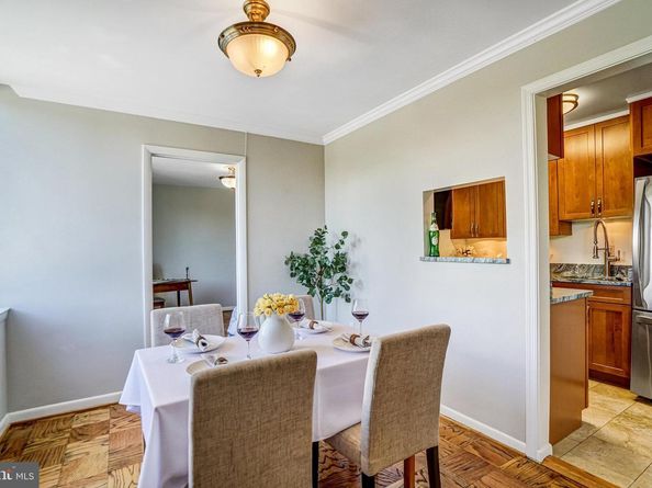 4390 Lorcom Lane 301, Arlington VA 22207