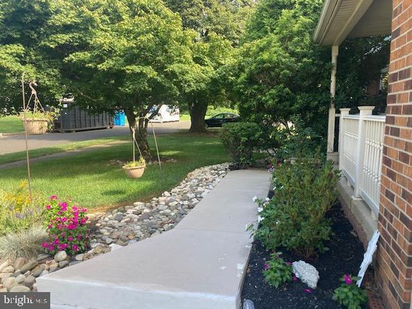 710 Fox Court, Langhorne PA 19047