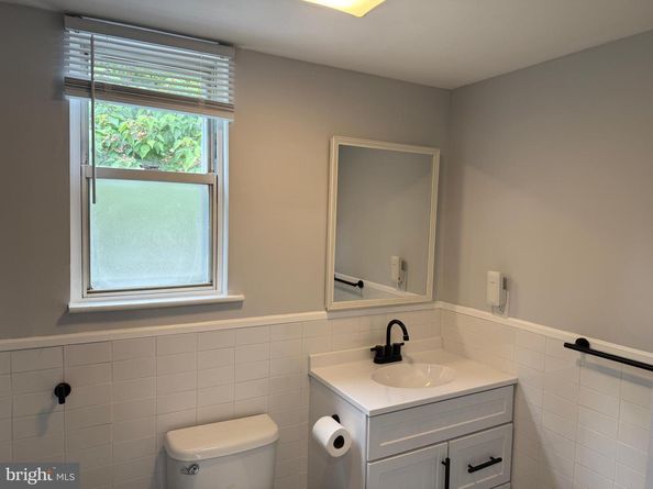 3804 Fairmount Avenue, Philadelphia PA 19104