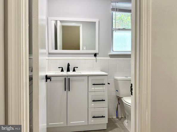 3804 Fairmount Avenue, Philadelphia PA 19104