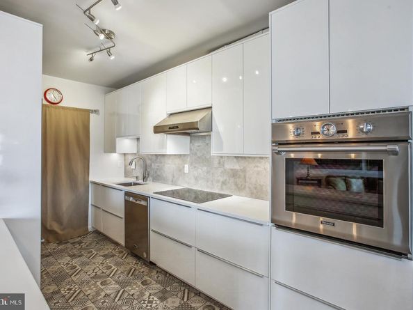 1250 S Washington Street 820, Alexandria VA 22314