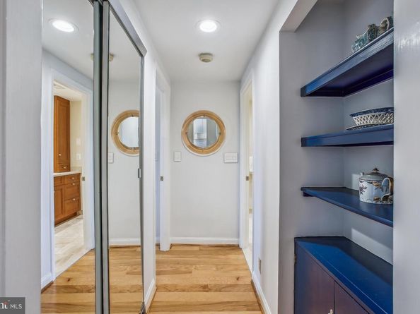 1250 S Washington Street 820, Alexandria VA 22314