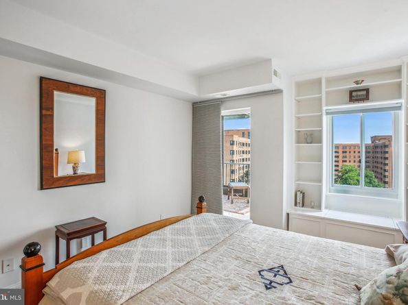1250 S Washington Street 820, Alexandria VA 22314