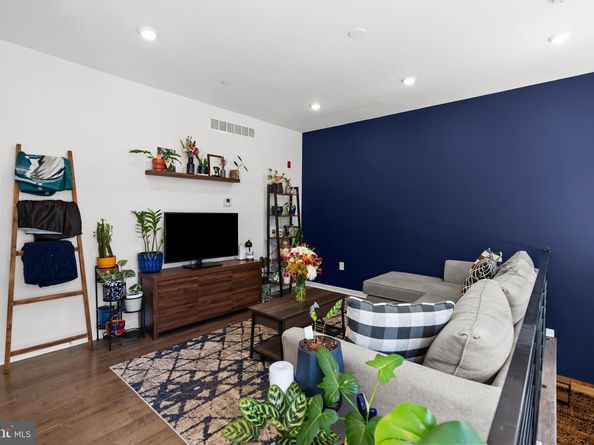 1213 N 15TH Street A, Philadelphia PA 19121