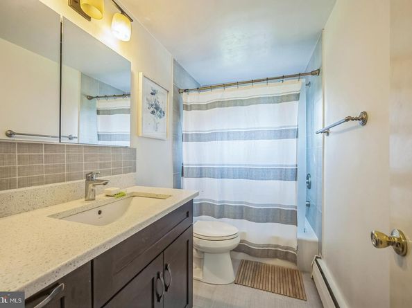 1657 Fort Washington Avenue, Ambler PA 19002