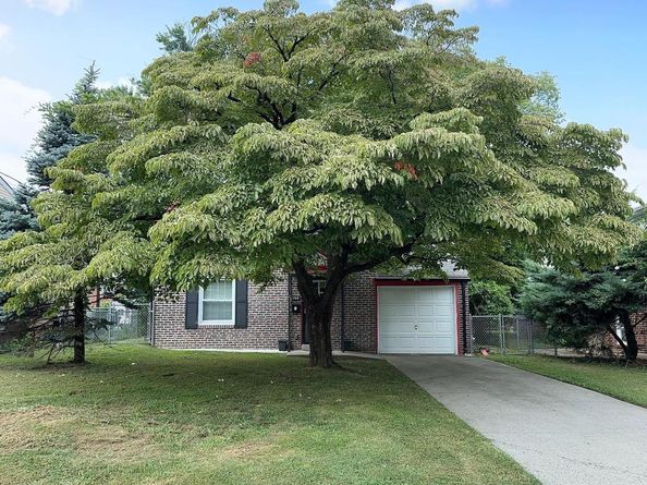 150 West Avenue, Elkins Park PA 19027