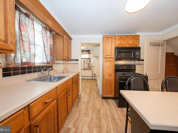 150 West Avenue, Elkins Park PA 19027