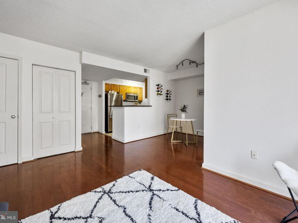 880 N Pollard Street N 923, Arlington VA 22203